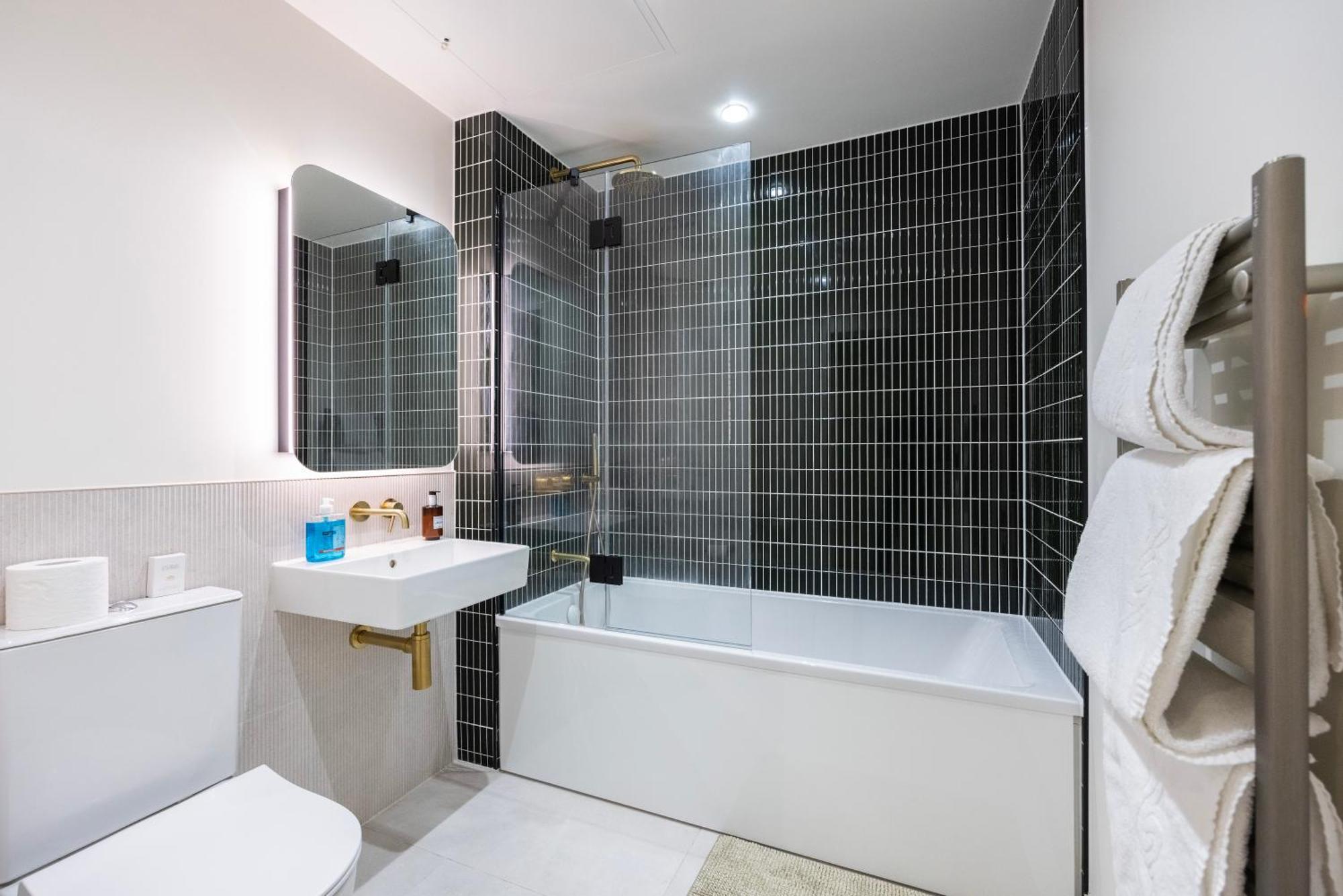 Austin David Apartments Royal Wharf Лондон Екстер'єр фото